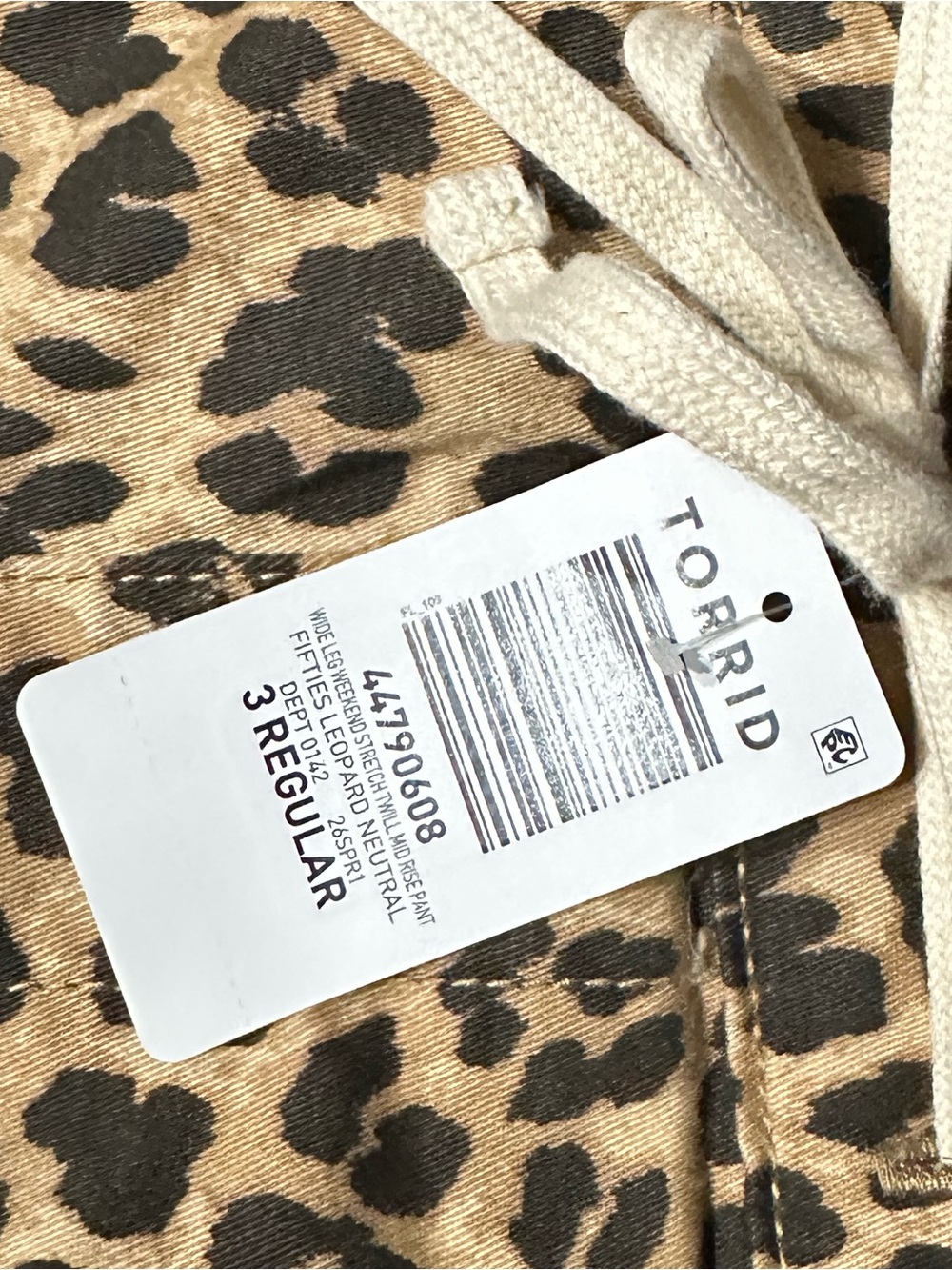 Torrid-Studio high rise leopard pants-Sz 3-NWT - Picture 4 of 10